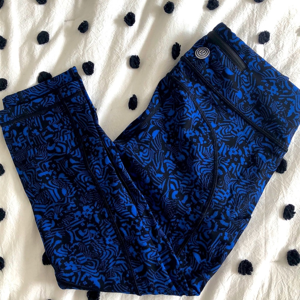 Lululemon SeeWheeze edition crops